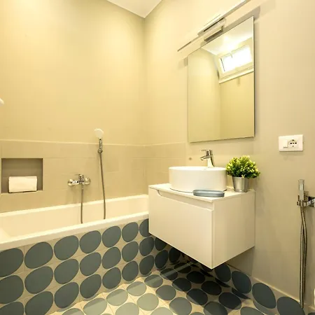 Casaviva - Modern Flat In Santa Margherita Апартаменты *